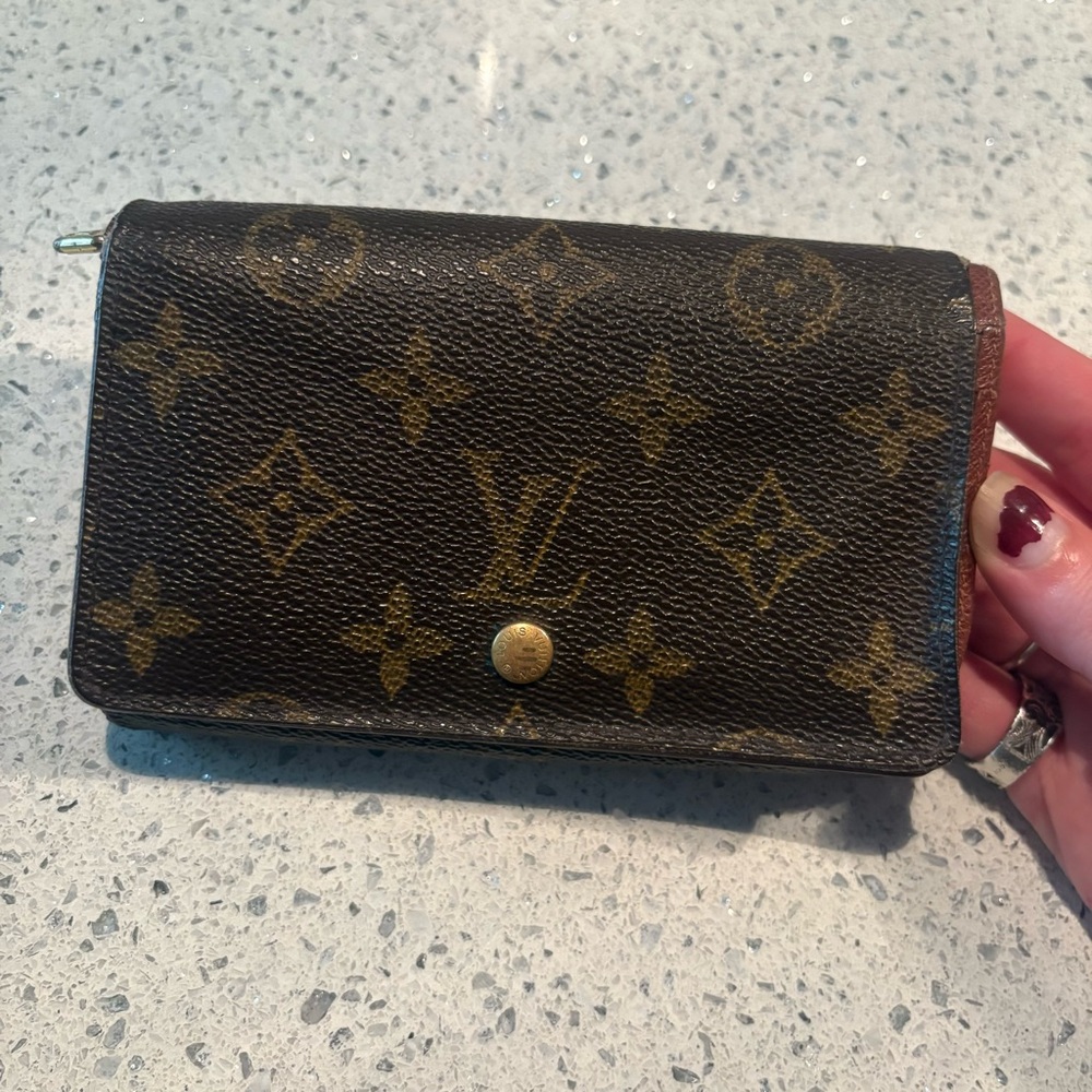 Louis Vuitton Porte-Monnaie Tresor Wallet